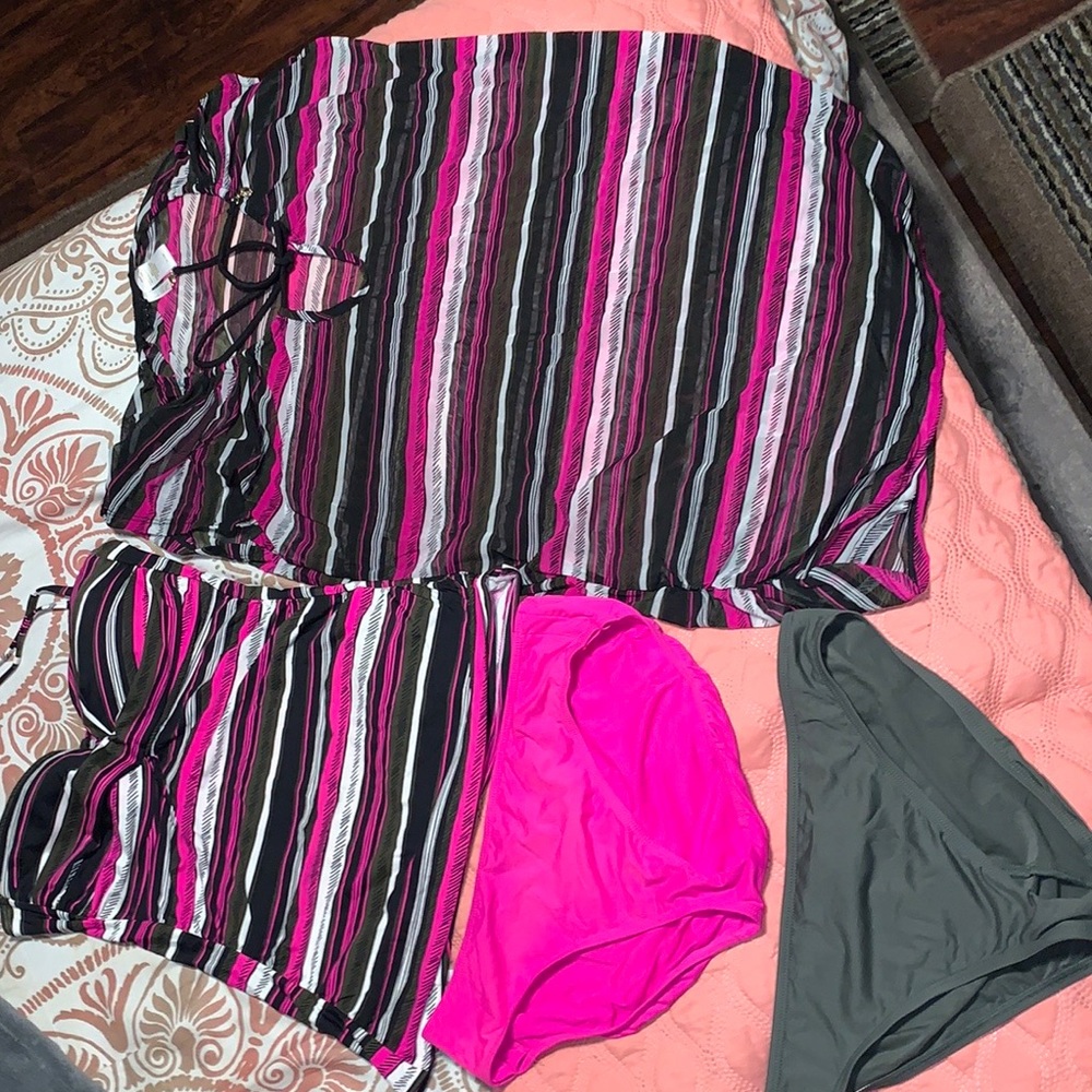 EUC Anne Cole swimsuit-top/bottom/ coverup L/M